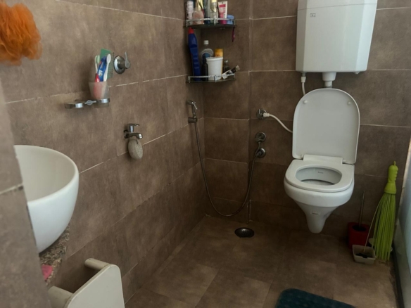 3 BHK Semi-Furnished Flat for Rent | 1500 Sq Ft | Bhosle Nagar, Pune