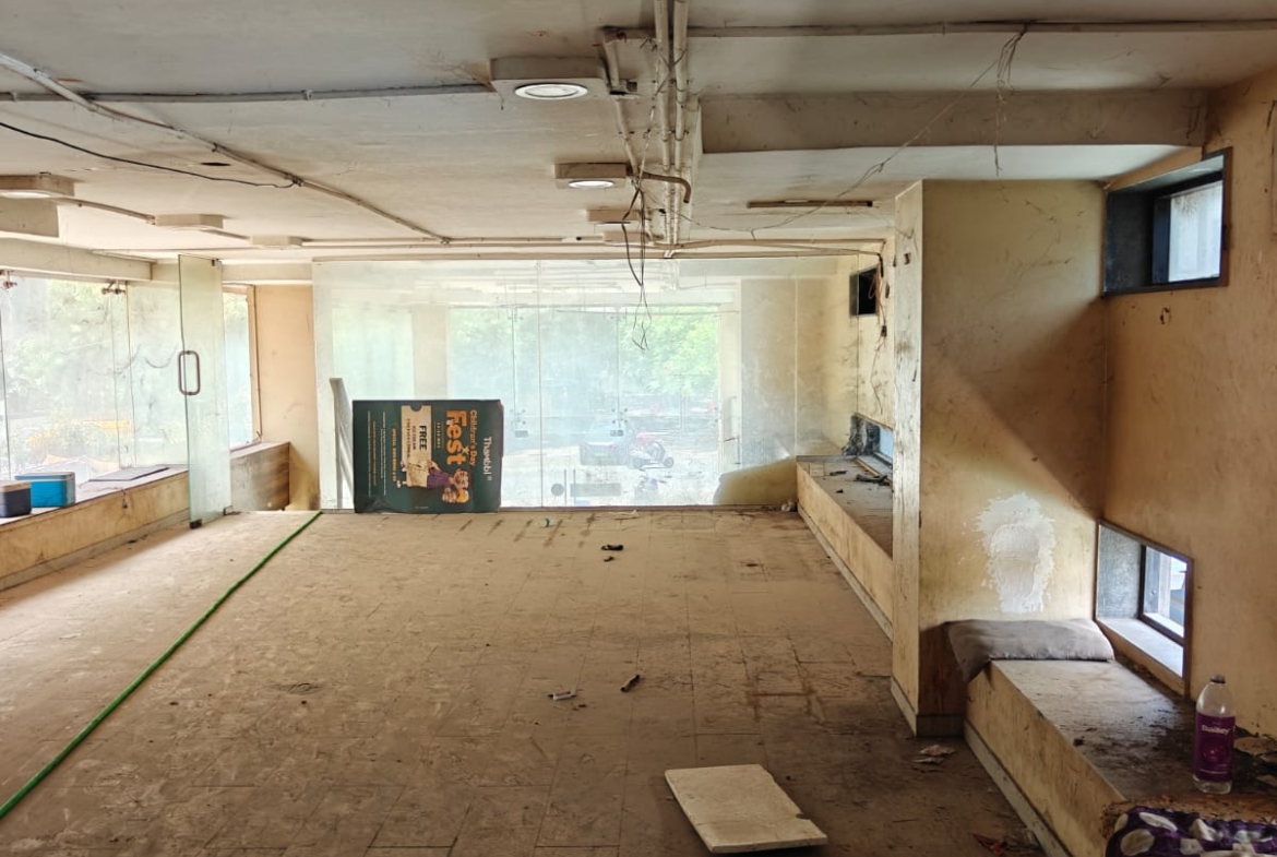 3000 Sq.Ft. Road-Facing Commercial Showroom Space for Rent – Baner Road