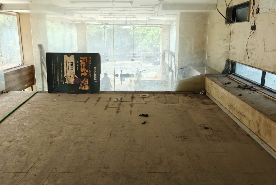 3000 Sq.Ft. Road-Facing Commercial Showroom Space for Rent – Baner Road