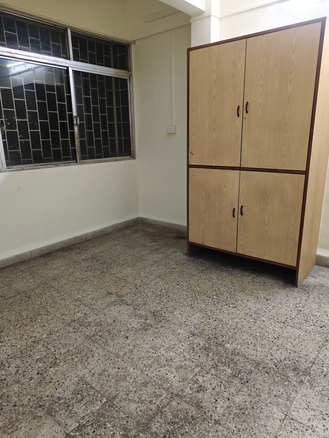 3 bhk flat for office use Deccan , near Gupte Hospital