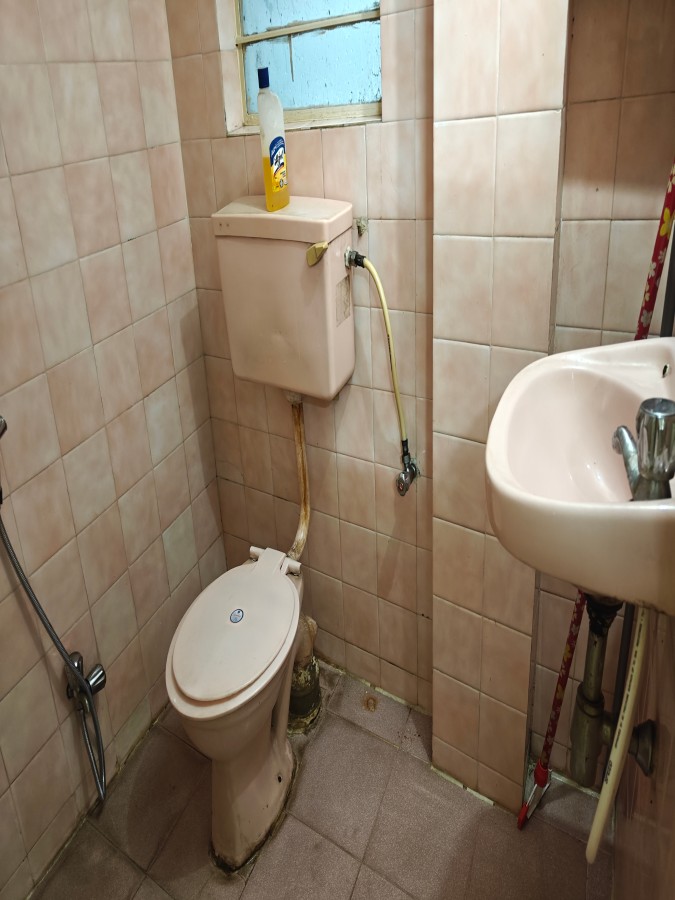 3 bhk flat for office use Deccan , near Gupte Hospital